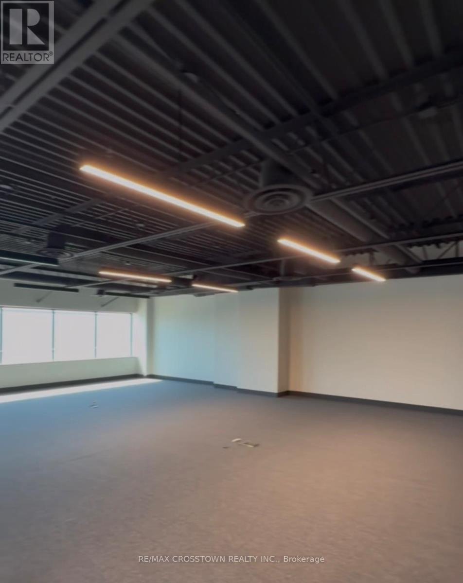 5 - 399 Applewood Crescent, Vaughan, Ontario  L4K 4J3 - Photo 8 - N12411547