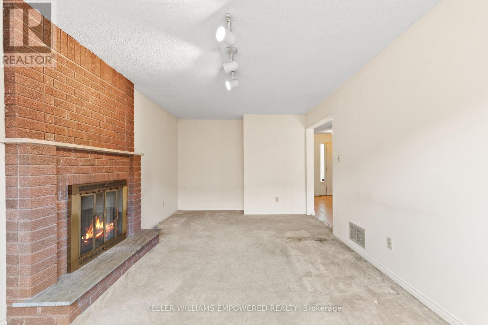 53 Anthony Lane, Vaughan, Ontario  L4K 3L1 - Photo 5 - N12562038