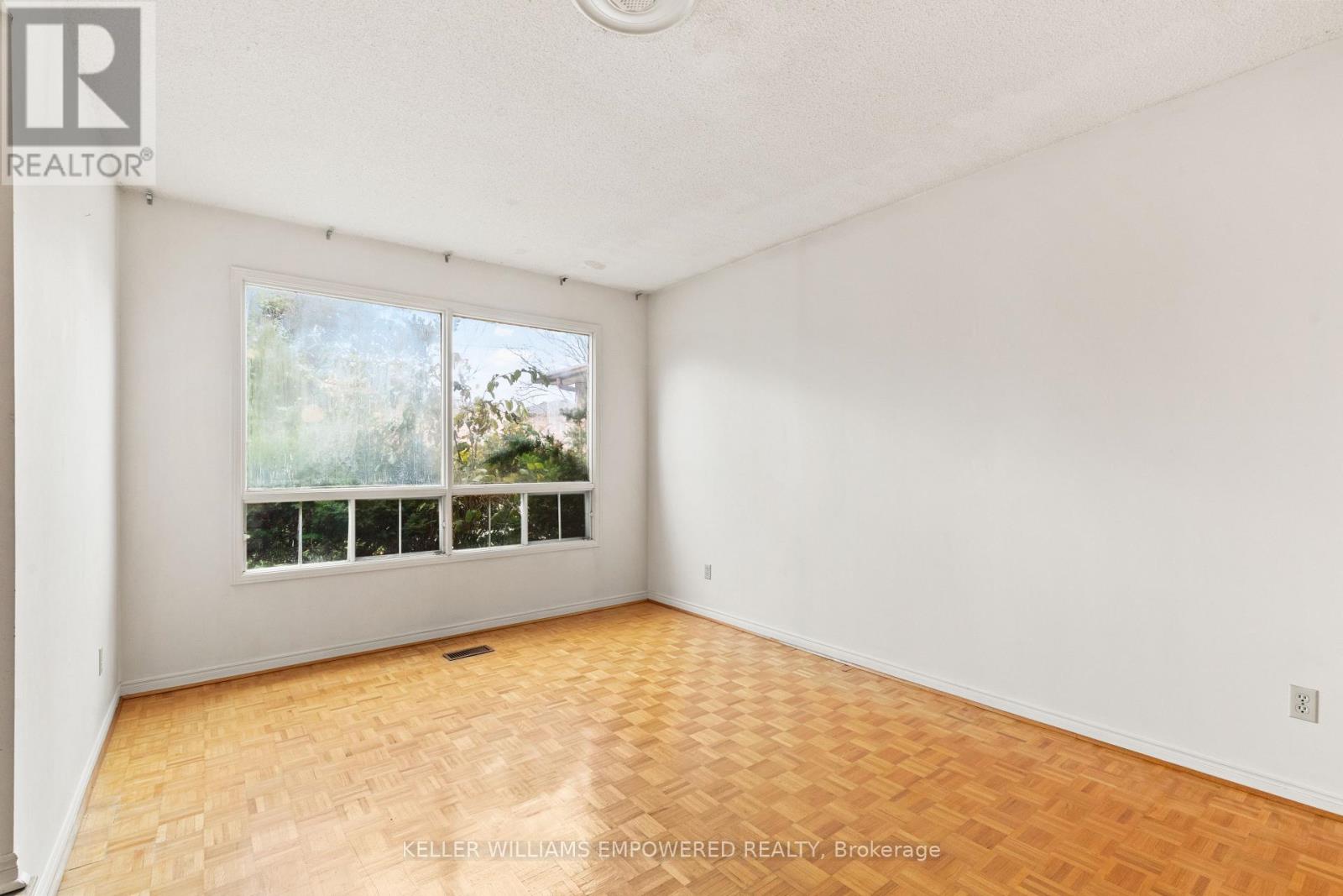 53 Anthony Lane, Vaughan, Ontario  L4K 3L1 - Photo 6 - N12562038