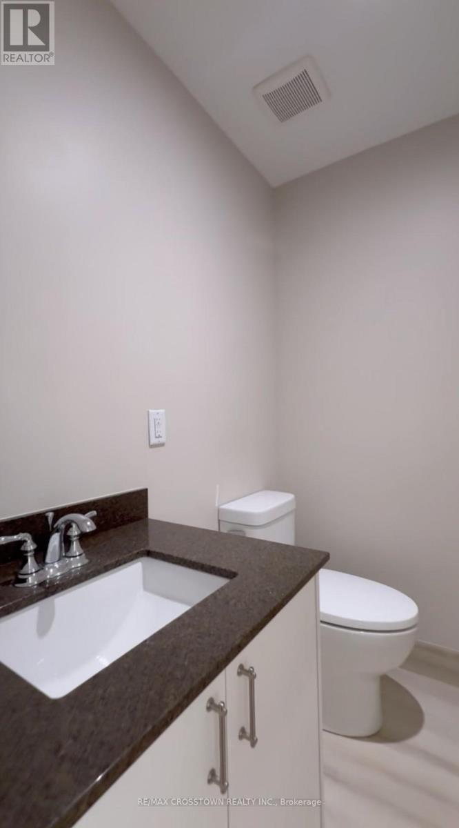 5 - 399 Applewood Crescent, Vaughan, Ontario  L4K 4J3 - Photo 9 - N12411547