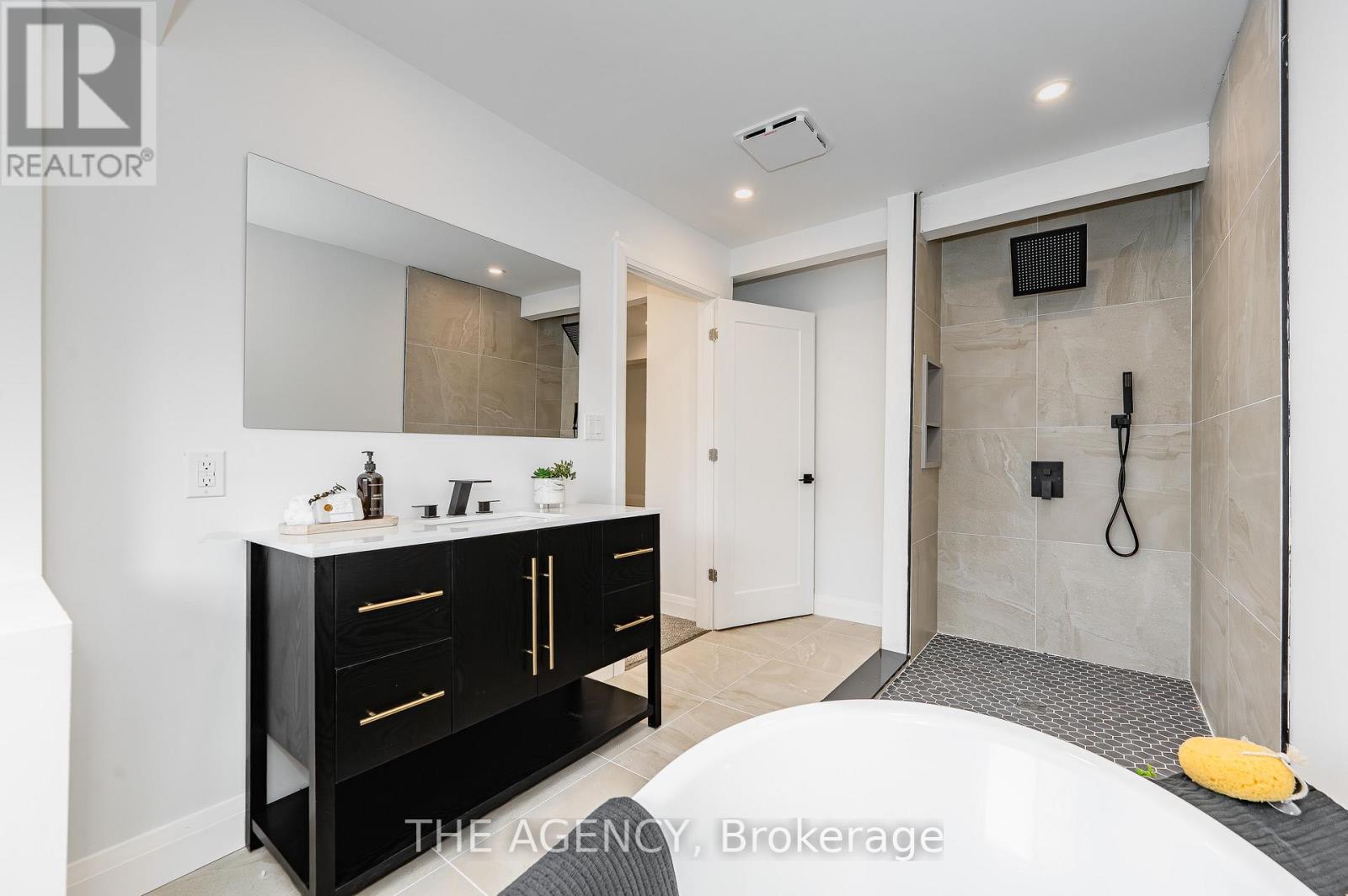 87 Lafayette Drive, St. Catharines, Ontario  L2N 6C5 - Photo 20 - X12554792