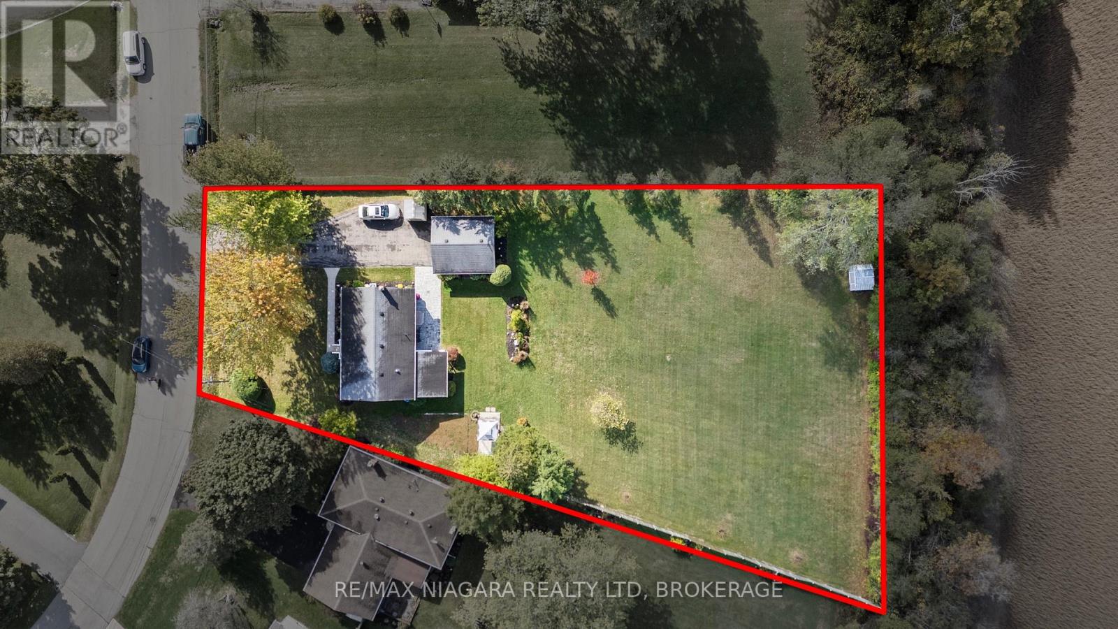 61 Coronation Road W, Port Colborne, Ontario  L3K 3Z5 - Photo 6 - X12565928