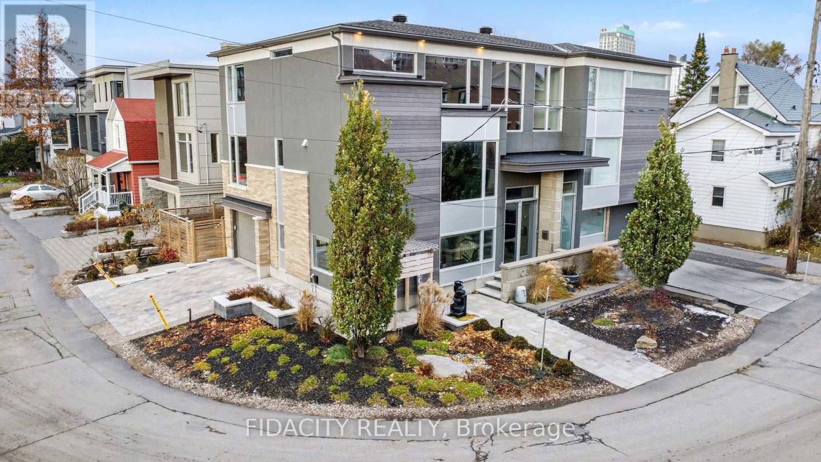 103 TAY STREET, Ottawa, Ontario