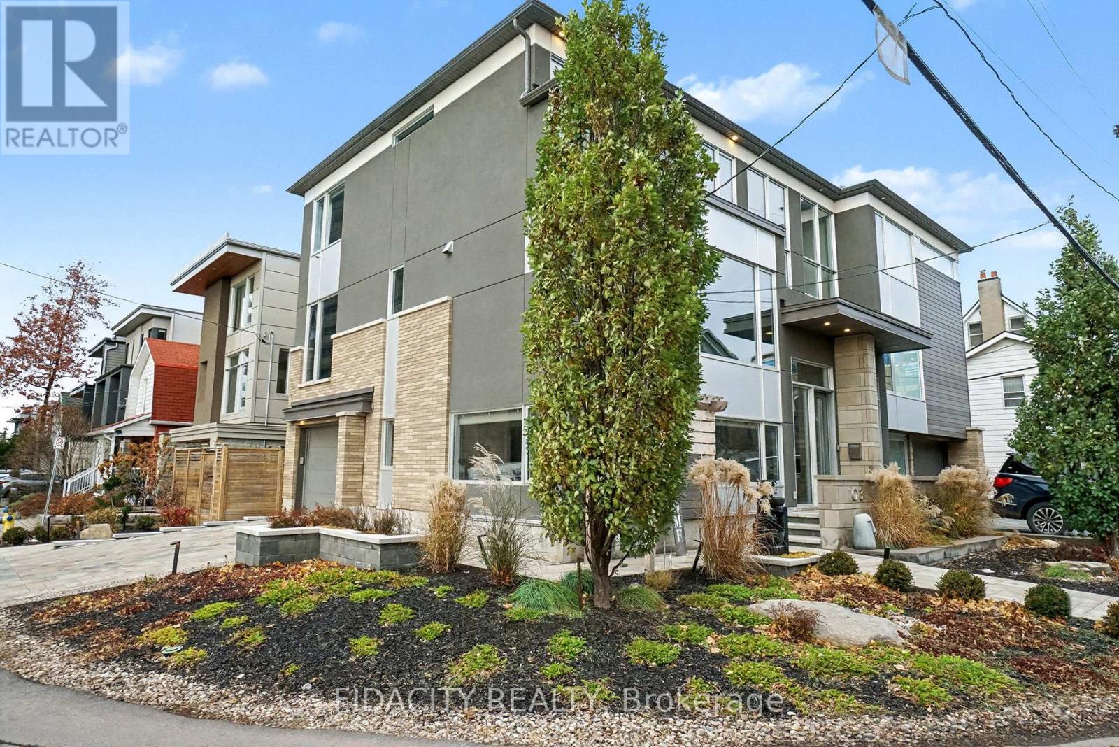 103 Tay Street, Ottawa, Ontario  K2A 2H1 - Photo 31 - X12560766