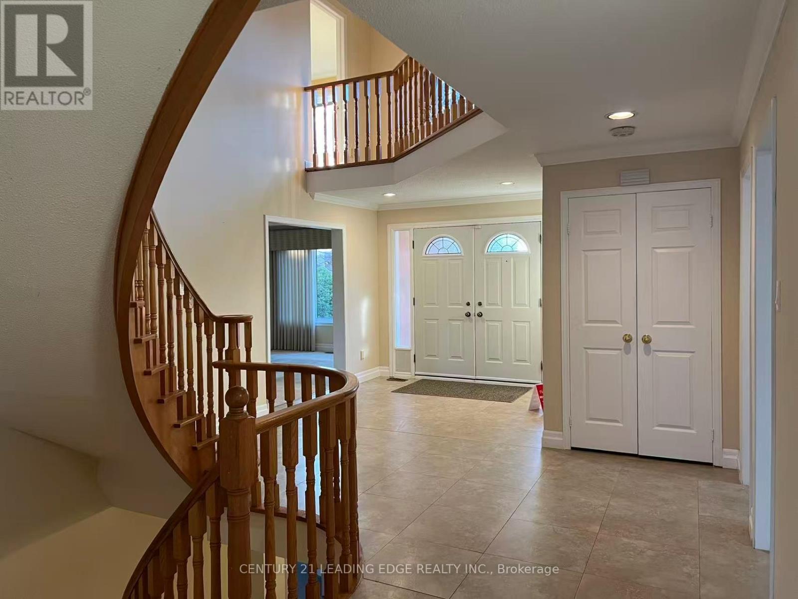 17 Mcphillips Avenue, Markham, Ontario  L3P 1C4 - Photo 4 - N12563400