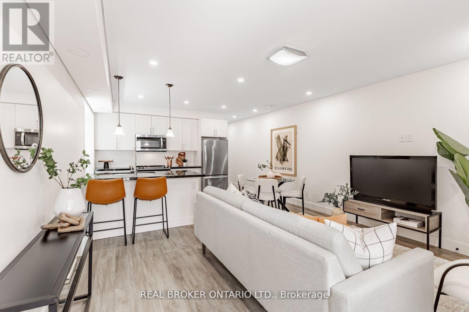 B - 1088 AVENUE ROAD, Toronto, Ontario