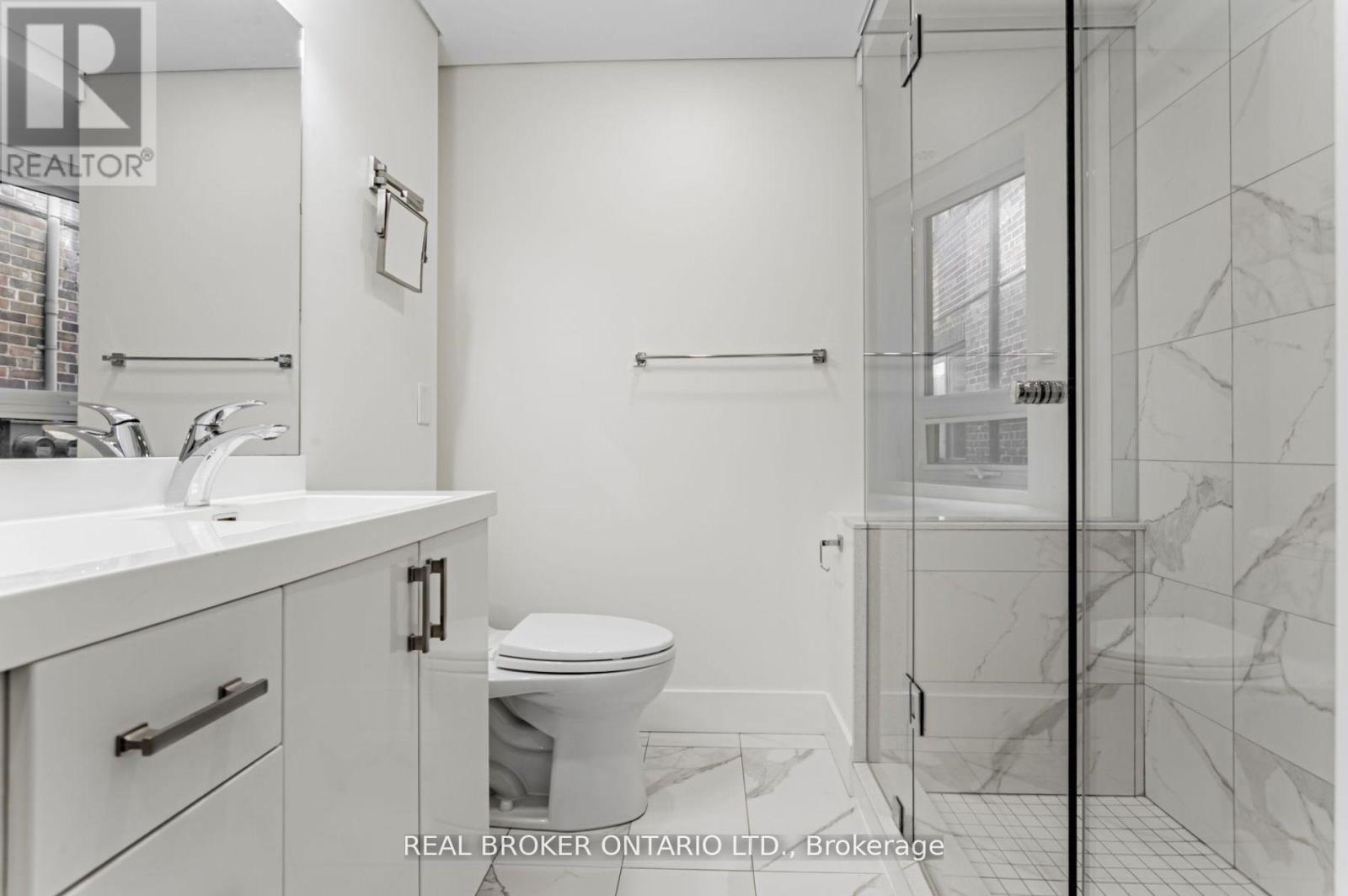 B - 1088 Avenue Road, Toronto, Ontario  M5N 2E2 - Photo 10 - C12565926