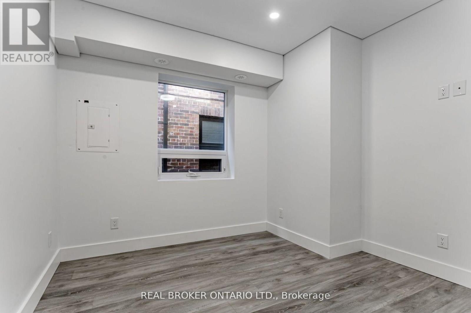 B - 1088 Avenue Road, Toronto, Ontario  M5N 2E2 - Photo 11 - C12565926