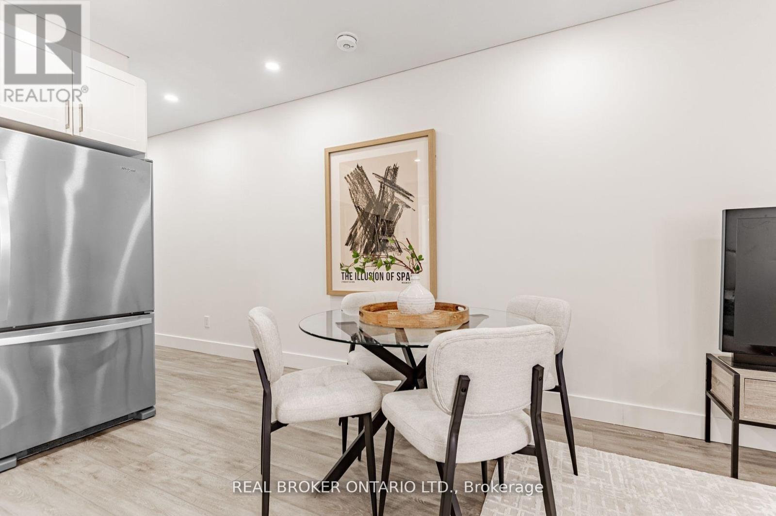 B - 1088 Avenue Road, Toronto, Ontario  M5N 2E2 - Photo 4 - C12565926