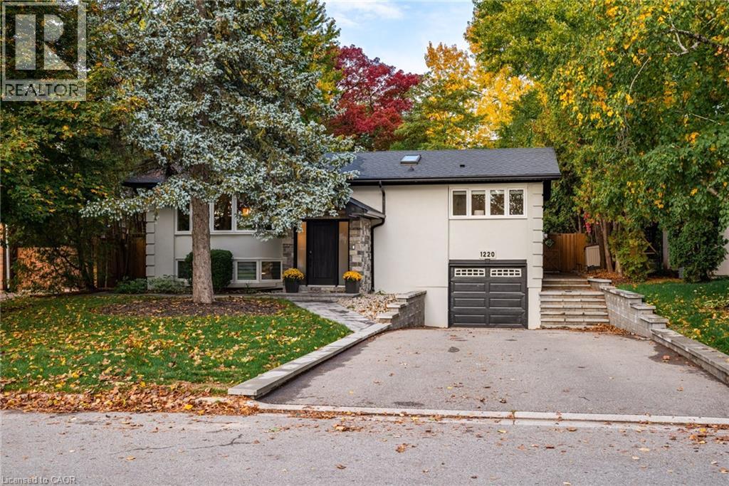 1220 Lambeth Road, Oakville, Ontario  L6H 2C8 - Photo 2 - 40781747