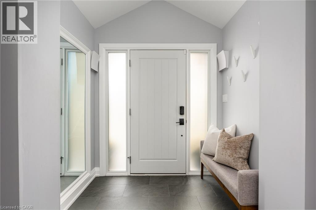 1220 Lambeth Road, Oakville, Ontario  L6H 2C8 - Photo 4 - 40781747