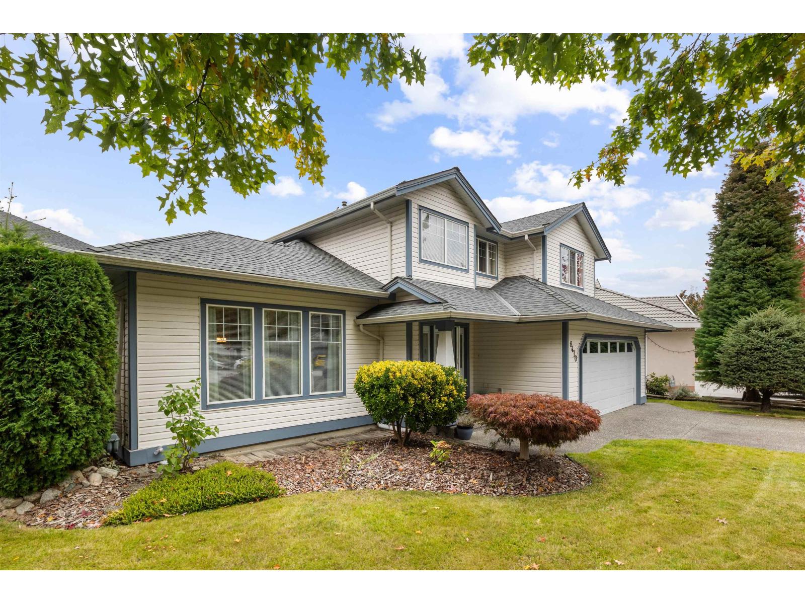 8470 166a Street, Surrey, British Columbia  V4N 4Z4 - Photo 2 - R3069161