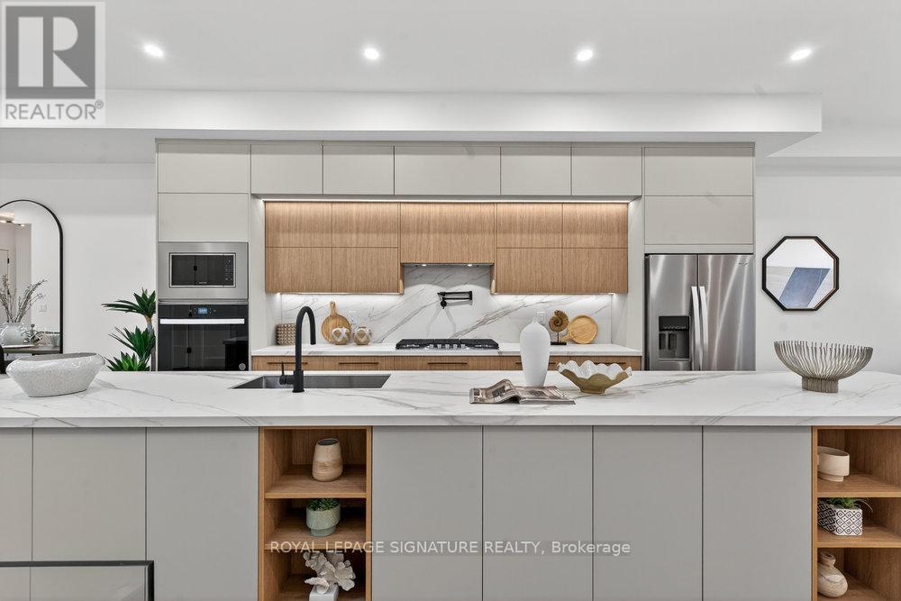 241 Cedarvale Avenue, Toronto, Ontario  M4C 4K3 - Photo 12 - E12565844