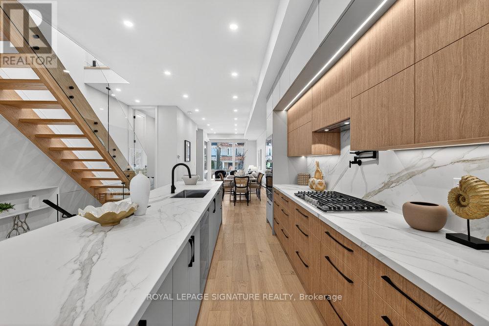 241 Cedarvale Avenue, Toronto, Ontario  M4C 4K3 - Photo 15 - E12565844