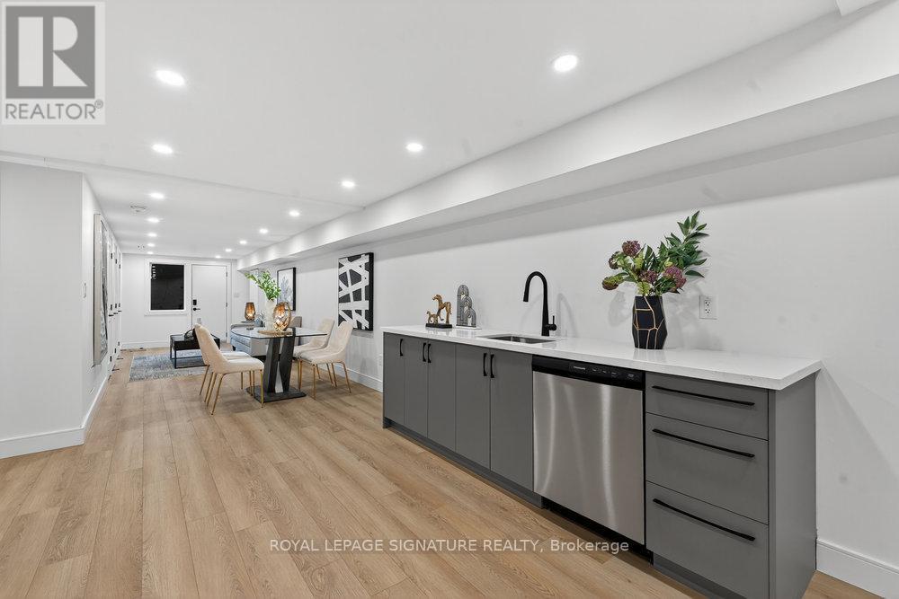 241 Cedarvale Avenue, Toronto, Ontario  M4C 4K3 - Photo 43 - E12565844