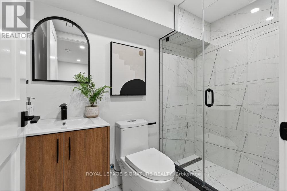 241 Cedarvale Avenue, Toronto, Ontario  M4C 4K3 - Photo 45 - E12565844