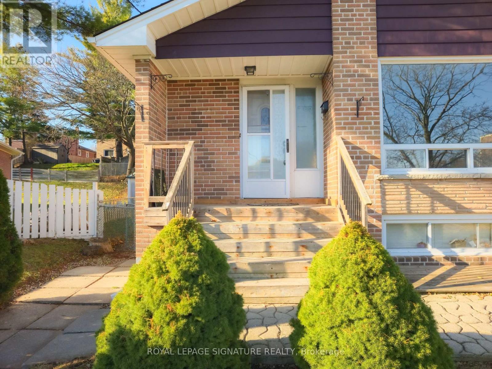 2 Windover Drive, Toronto, Ontario  M1G 1P2 - Photo 4 - E12565882