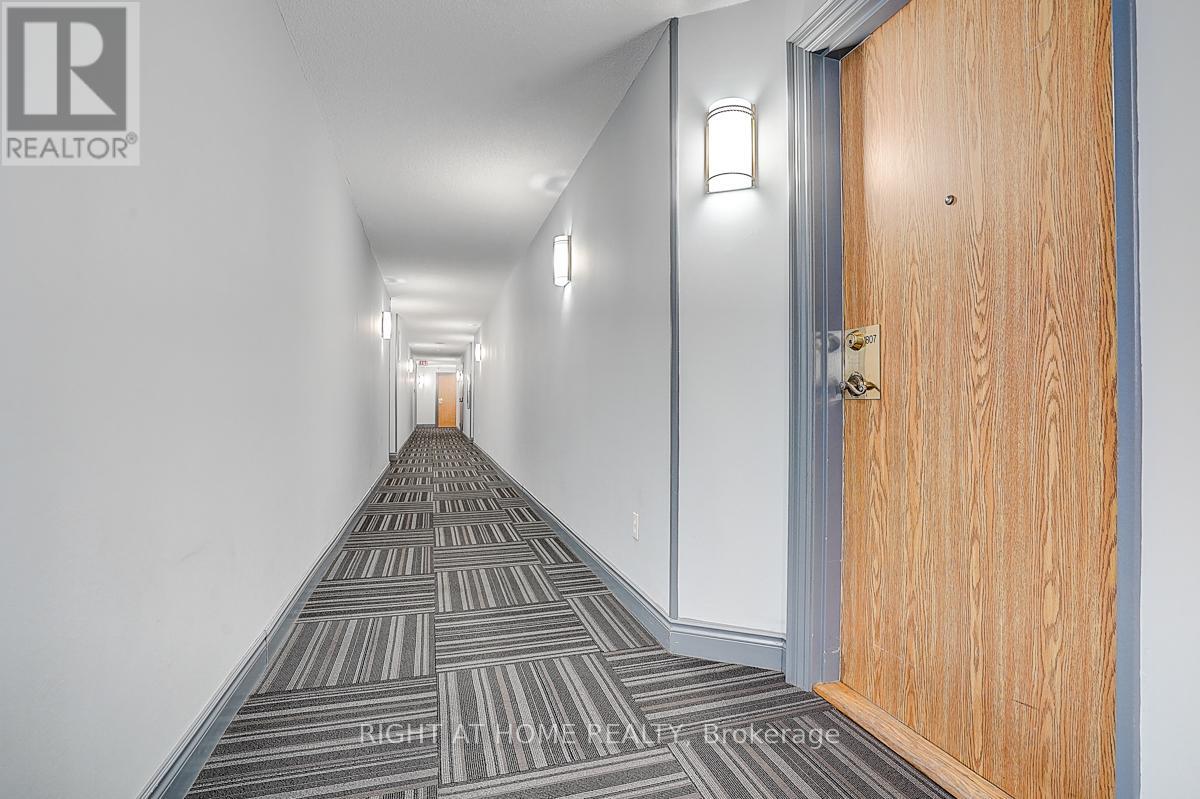 1807 - 300 Alton Towers Circle, Toronto, Ontario  M1V 4X9 - Photo 15 - E12565894