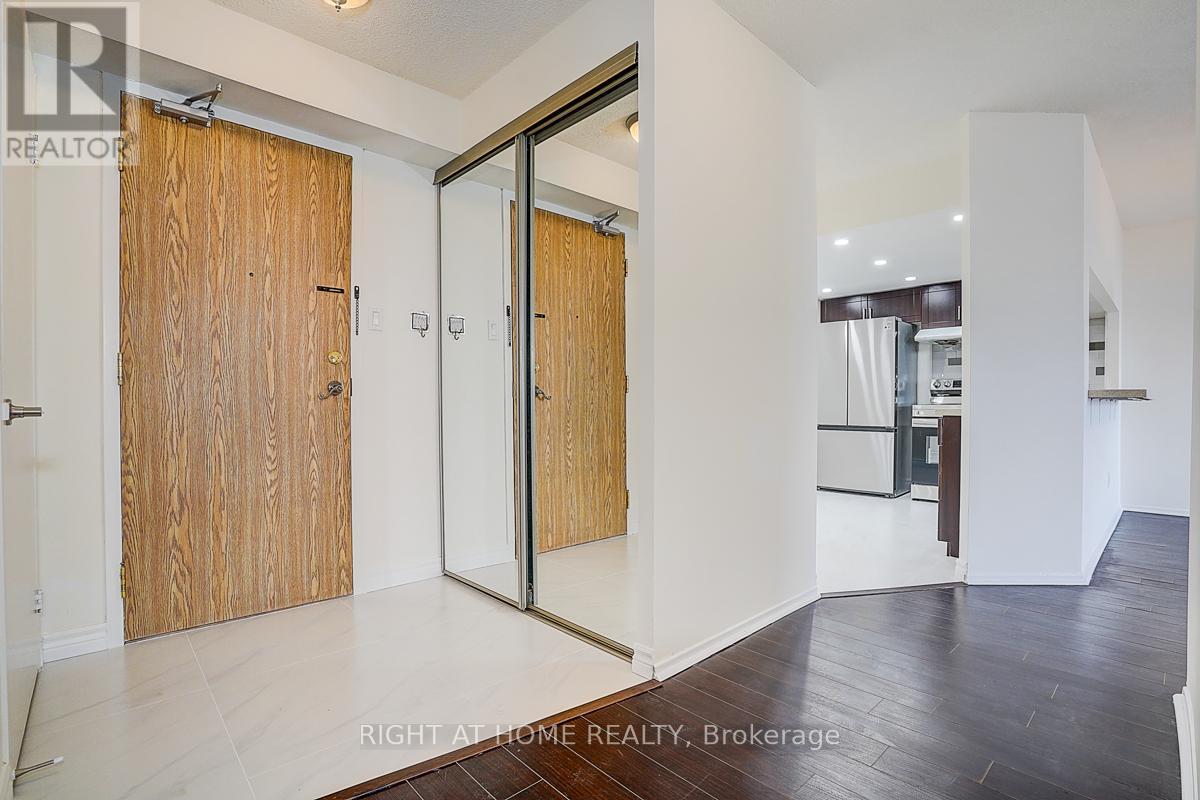 1807 - 300 Alton Towers Circle, Toronto, Ontario  M1V 4X9 - Photo 19 - E12565894