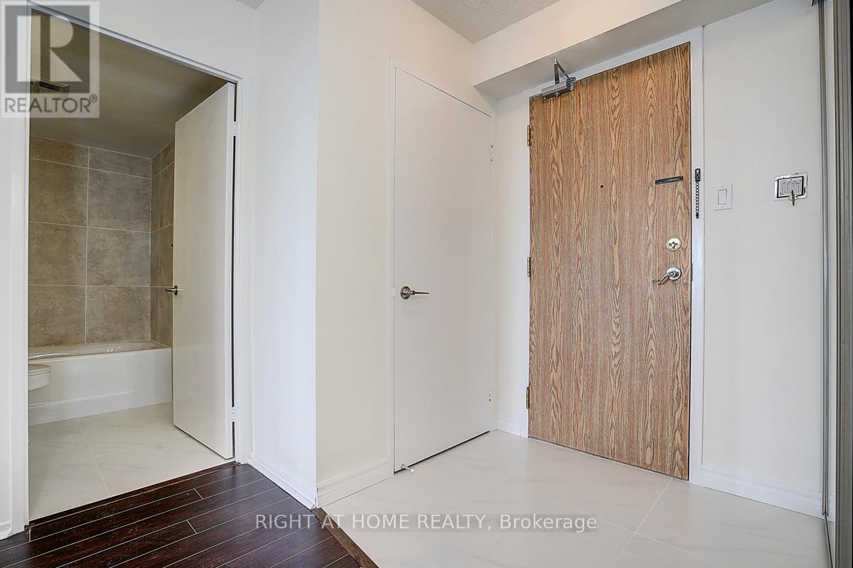 1807 - 300 Alton Towers Circle, Toronto, Ontario  M1V 4X9 - Photo 20 - E12565894