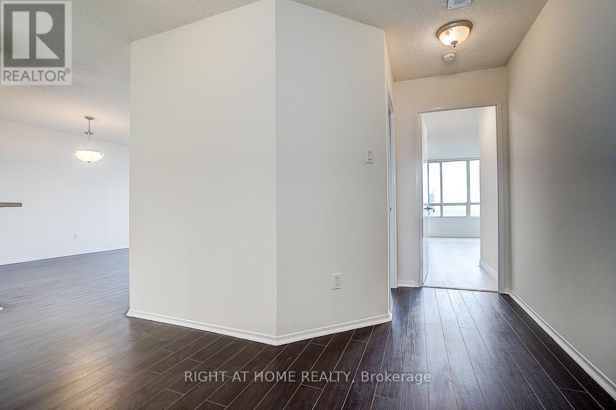 1807 - 300 Alton Towers Circle, Toronto, Ontario  M1V 4X9 - Photo 21 - E12565894