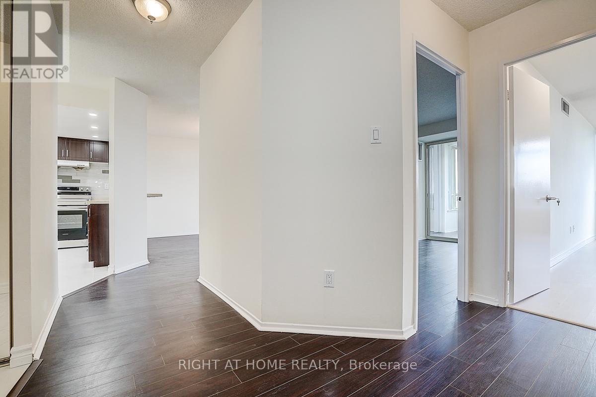 1807 - 300 Alton Towers Circle, Toronto, Ontario  M1V 4X9 - Photo 22 - E12565894