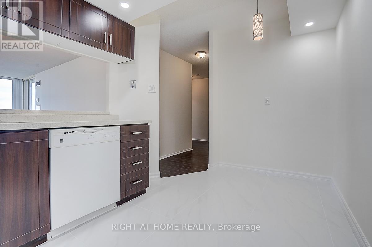 1807 - 300 Alton Towers Circle, Toronto, Ontario  M1V 4X9 - Photo 28 - E12565894