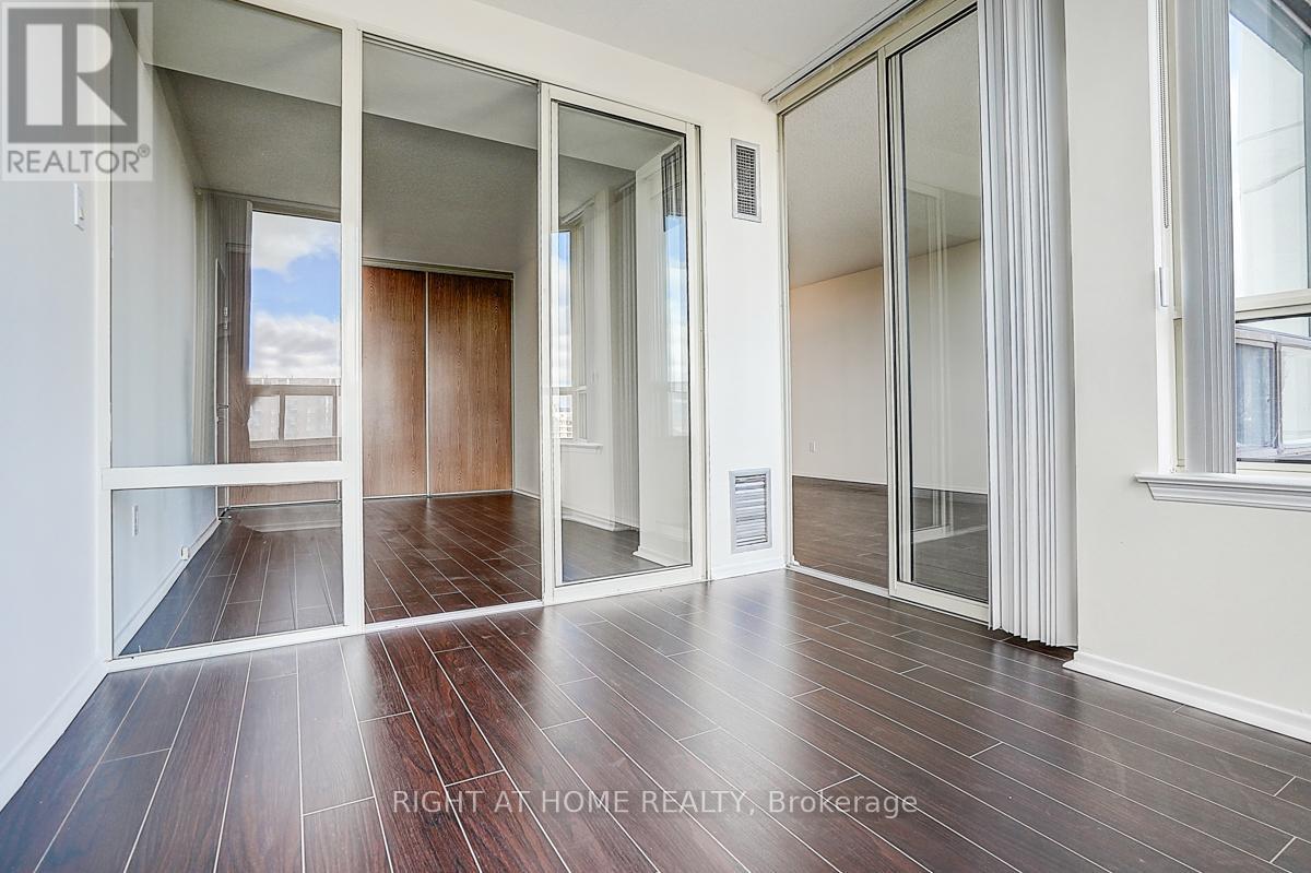 1807 - 300 Alton Towers Circle, Toronto, Ontario  M1V 4X9 - Photo 49 - E12565894