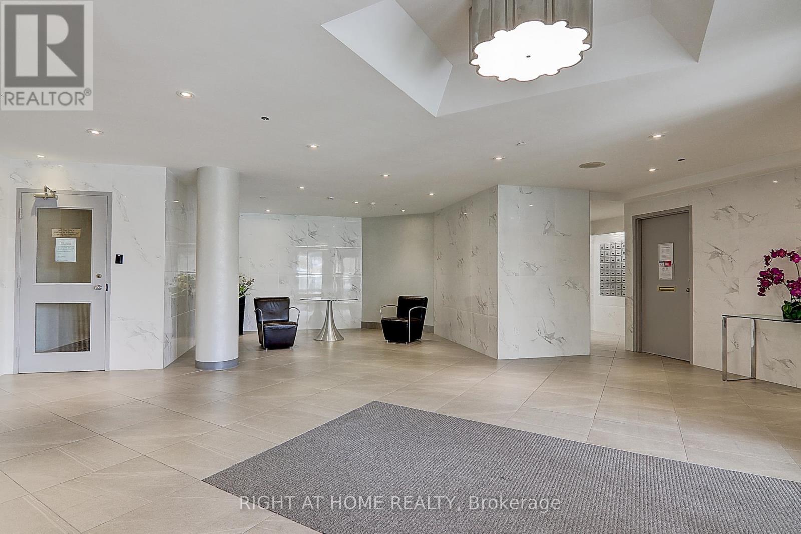 1807 - 300 Alton Towers Circle, Toronto, Ontario  M1V 4X9 - Photo 7 - E12565894