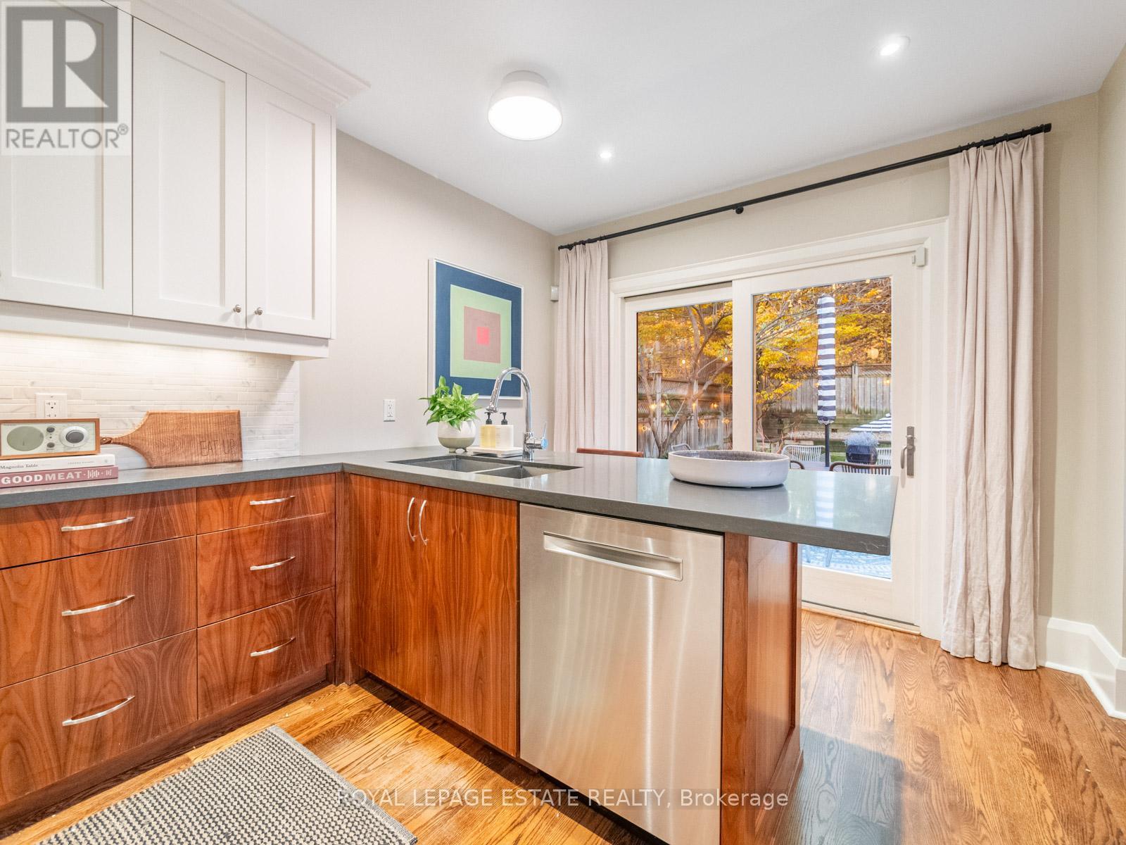 101 Neville Park Boulevard, Toronto, Ontario  M4E 3P7 - Photo 14 - E12565952