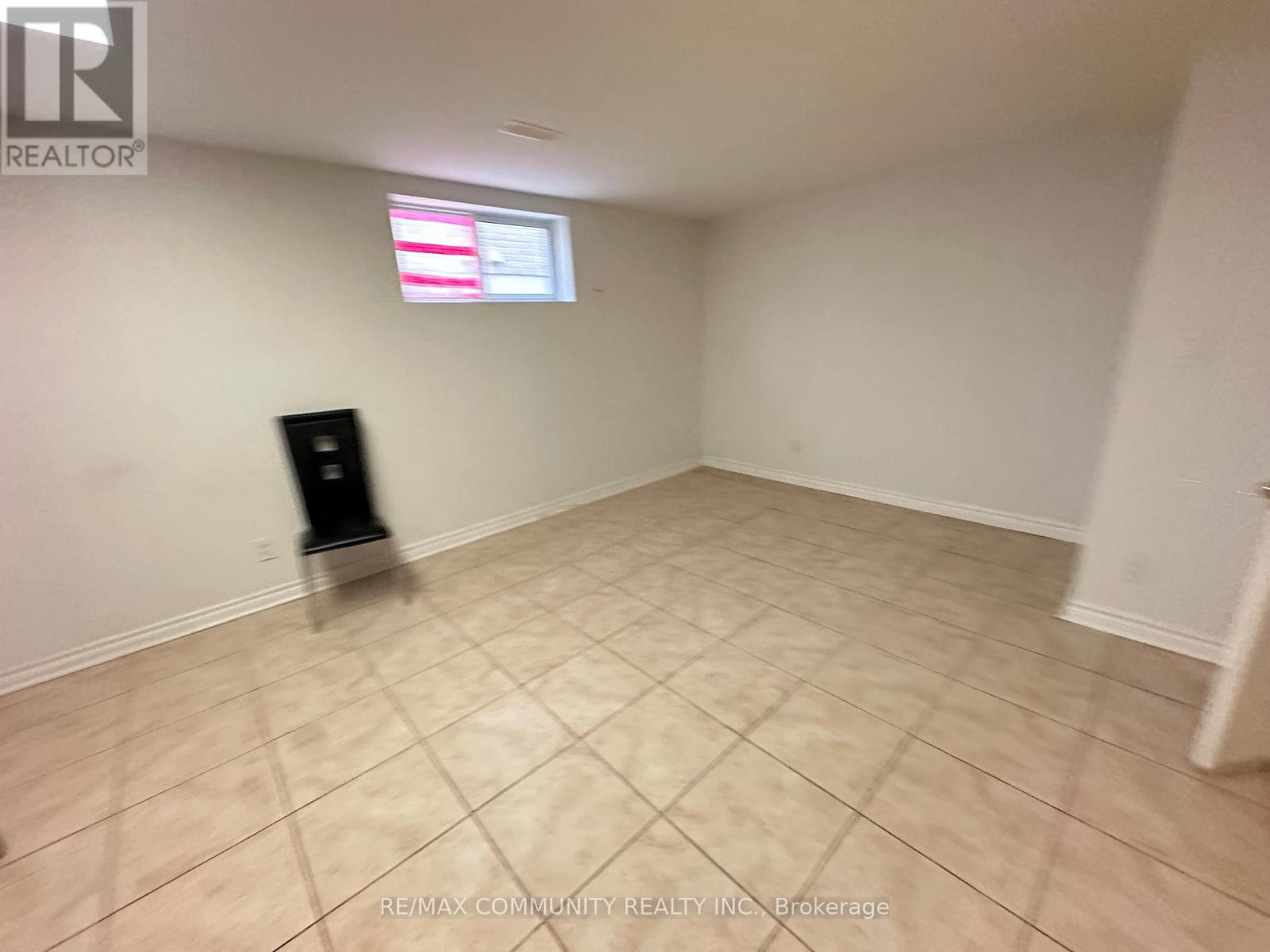 9 Valmount Avenue, Toronto, Ontario  M1C 1P3 - Photo 10 - E12554152