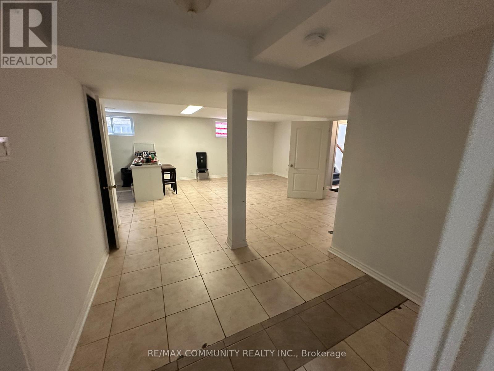 9 Valmount Avenue, Toronto, Ontario  M1C 1P3 - Photo 27 - E12554152