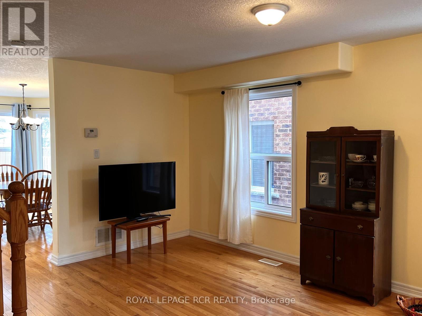 45 Buchanan Drive, New Tecumseth, Ontario  L9R 0A2 - Photo 7 - N12542724