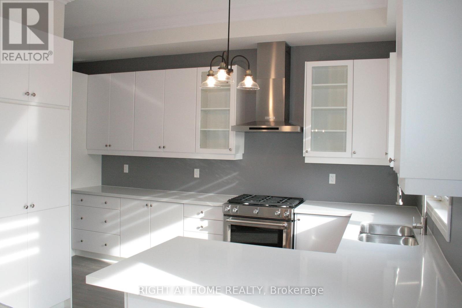 206 ARIANNA CRESCENT, Vaughan, Ontario