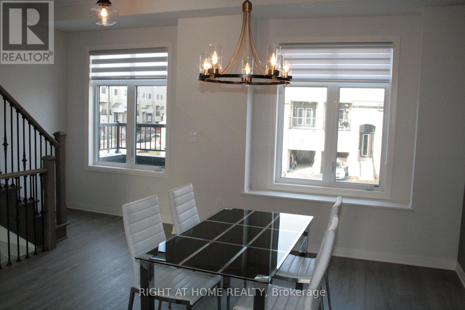 206 Arianna Crescent, Vaughan, Ontario  L6A 4Z9 - Photo 4 - N12565912