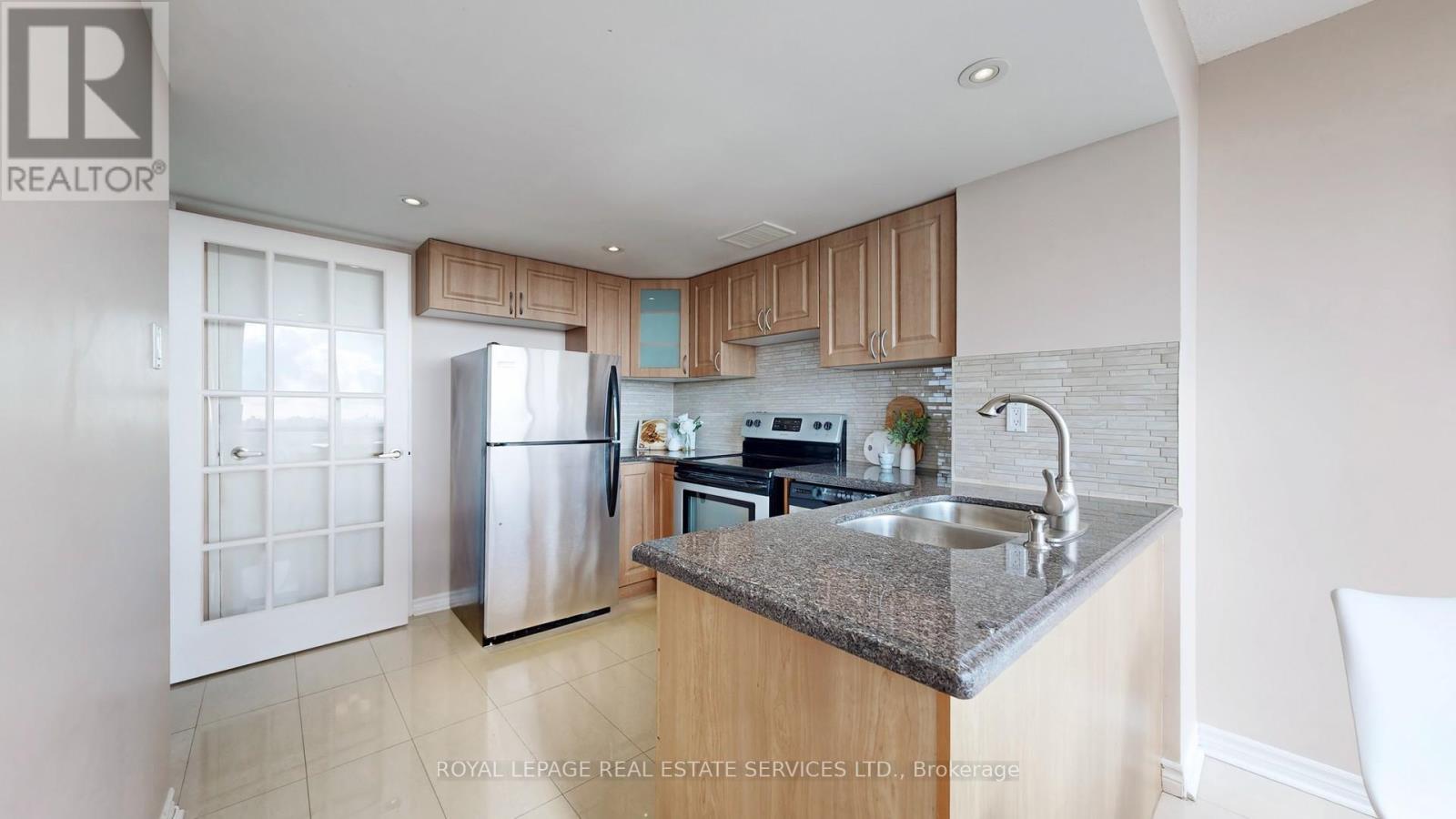 1510 - 7420 Bathurst Street, Vaughan, Ontario  L4J 6X4 - Photo 10 - N12565960