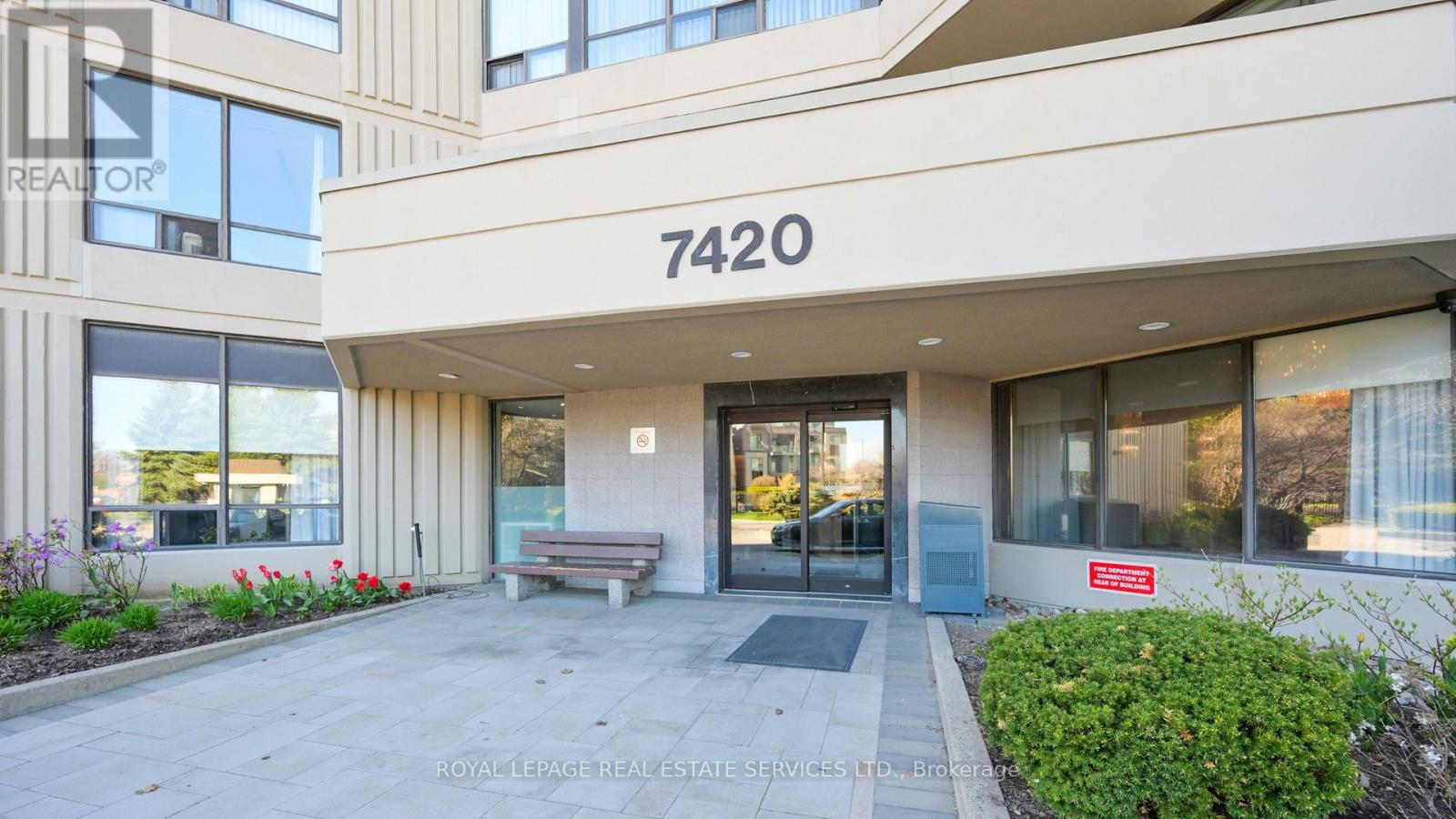 1510 - 7420 Bathurst Street, Vaughan, Ontario  L4J 6X4 - Photo 2 - N12565960