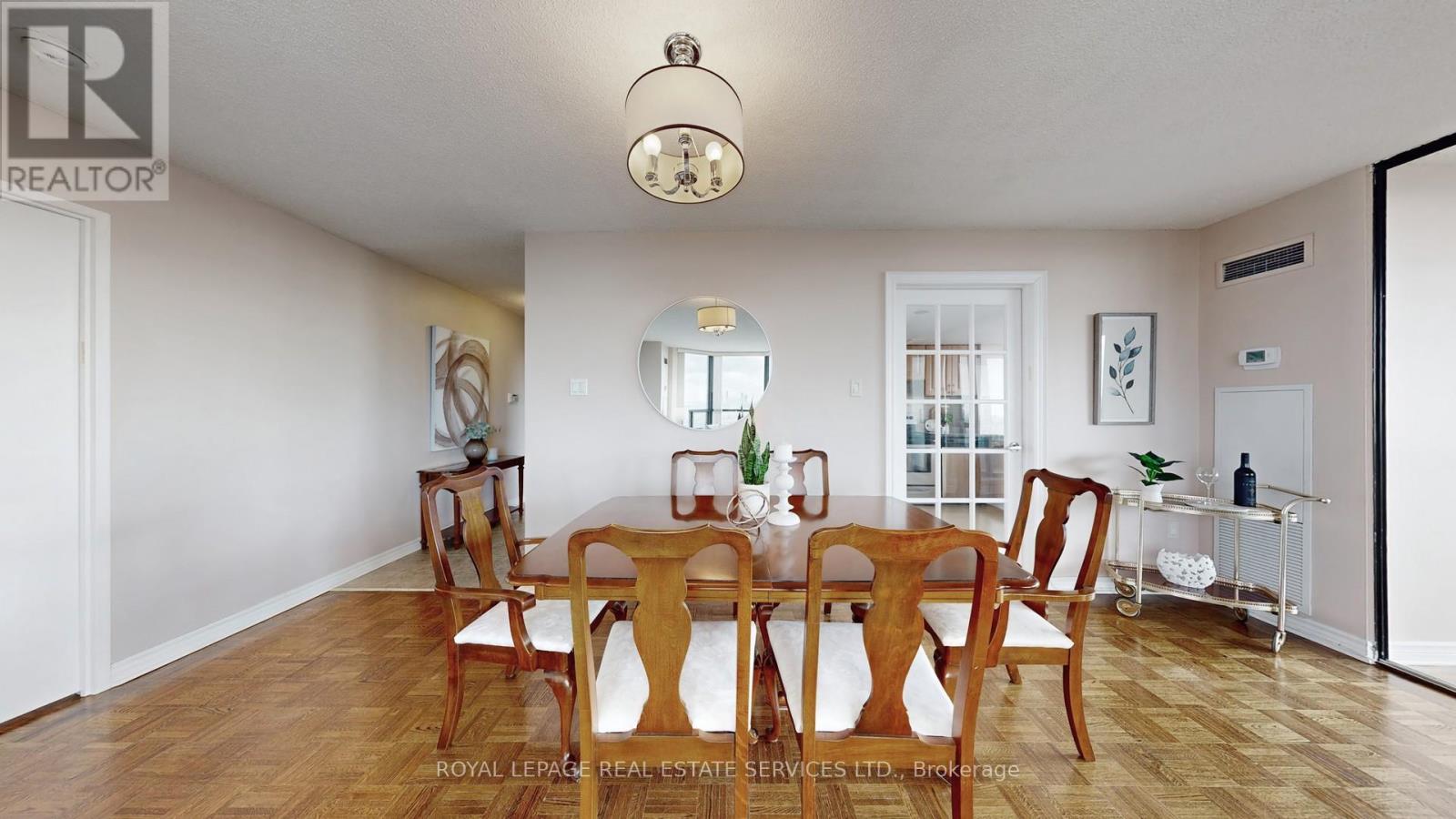 1510 - 7420 Bathurst Street, Vaughan, Ontario  L4J 6X4 - Photo 9 - N12565960