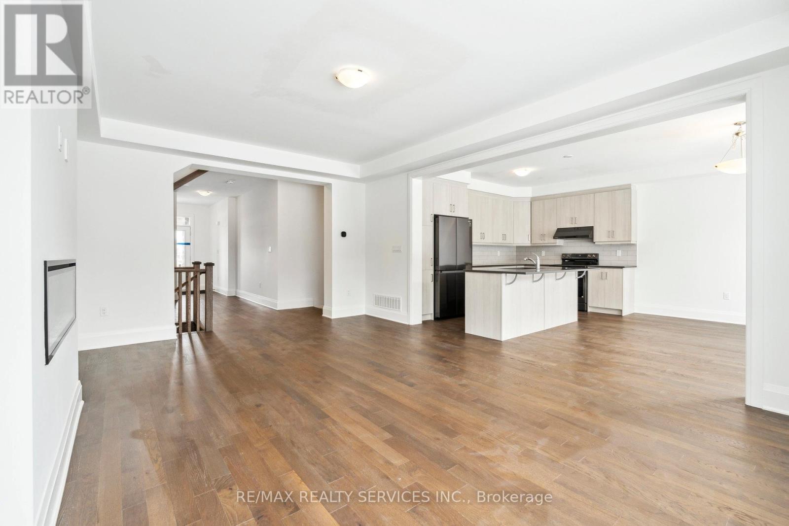 36 Betterridge Trail, Barrie, Ontario  L9J 0Z6 - Photo 16 - S12559286