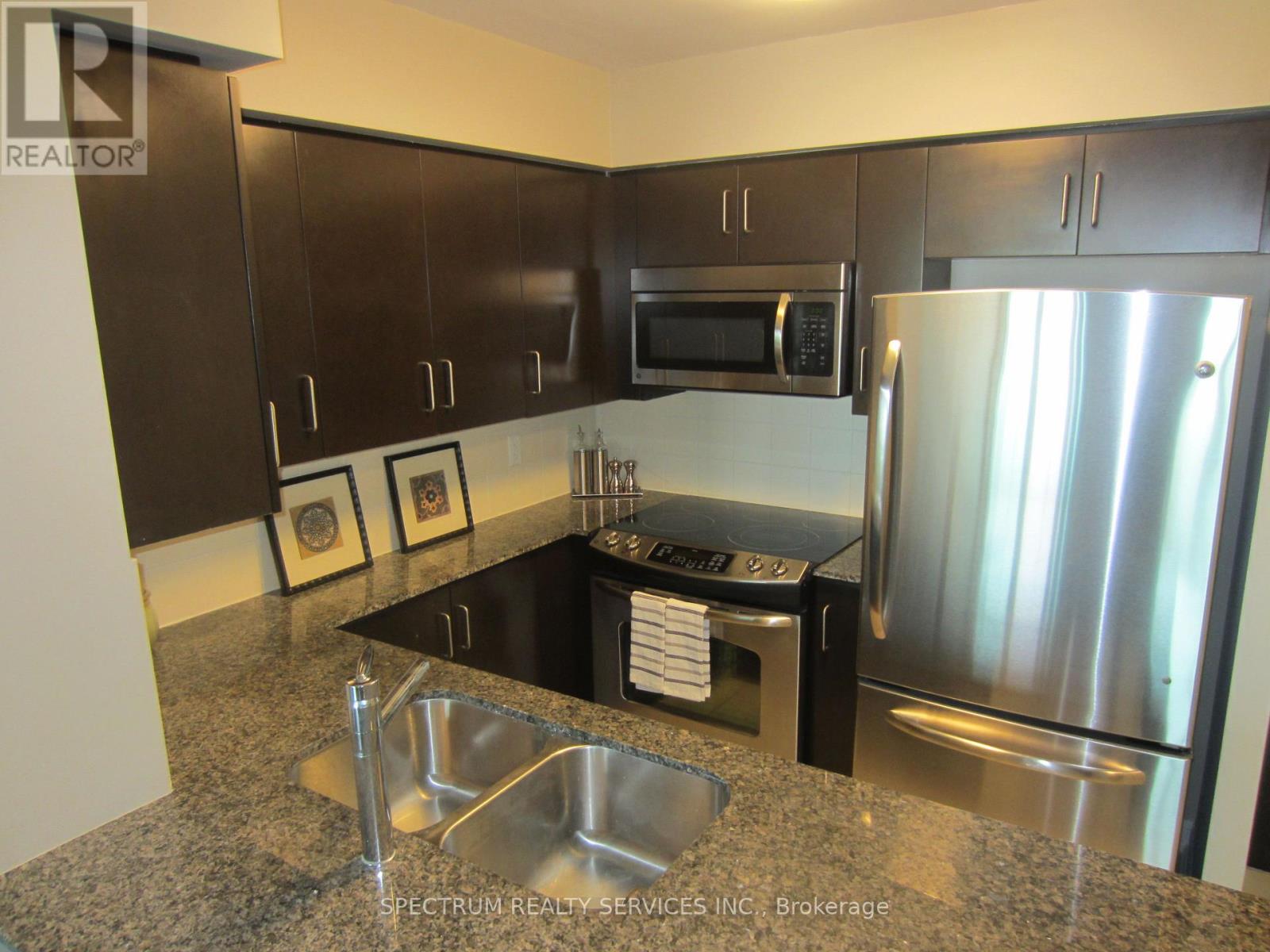 708 - 215 Sherway Gardens, Toronto, Ontario  M9C 0A4 - Photo 14 - W12565784