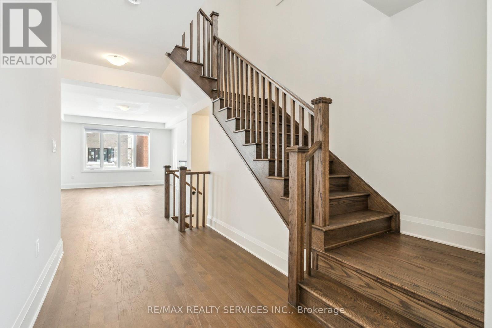 36 Betterridge Trail, Barrie, Ontario  L9J 0Z6 - Photo 8 - S12559286