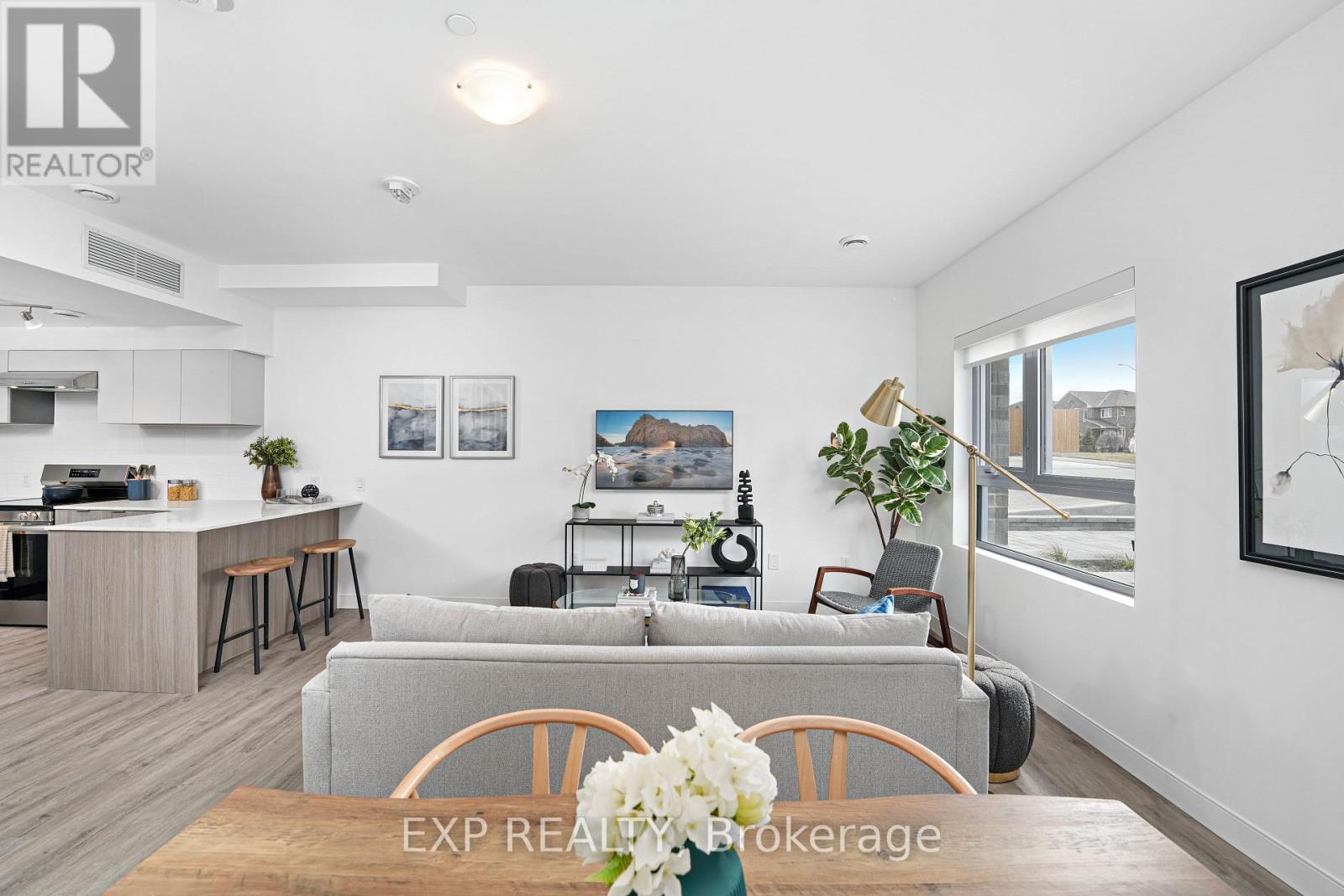 Th2 - 100 Manett Crescent, Brampton, Ontario  L6X 5R8 - Photo 5 - W12565852