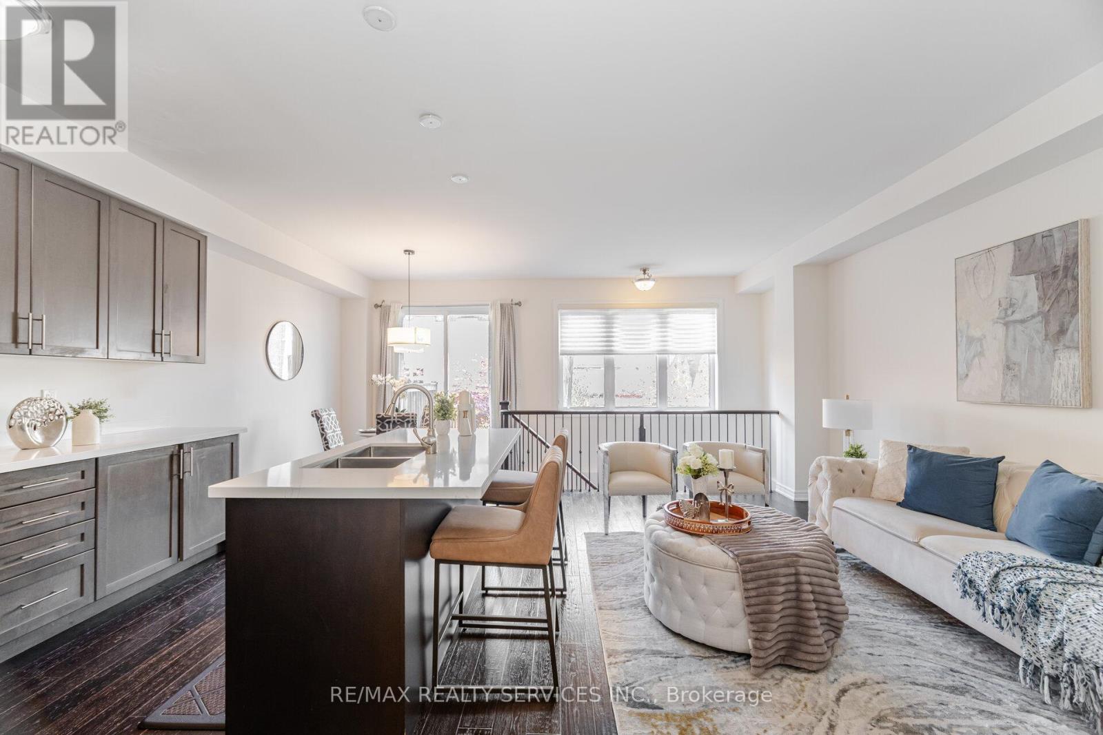 15 Vinewood Road, Caledon, Ontario  L7C 4A9 - Photo 14 - W12565856