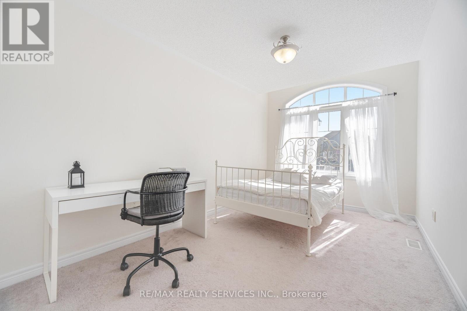 15 Vinewood Road, Caledon, Ontario  L7C 4A9 - Photo 36 - W12565856