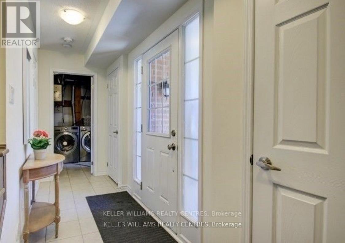 1570 Leblanc Court W, Milton, Ontario  L9E 0J4 - Photo 2 - W12565908