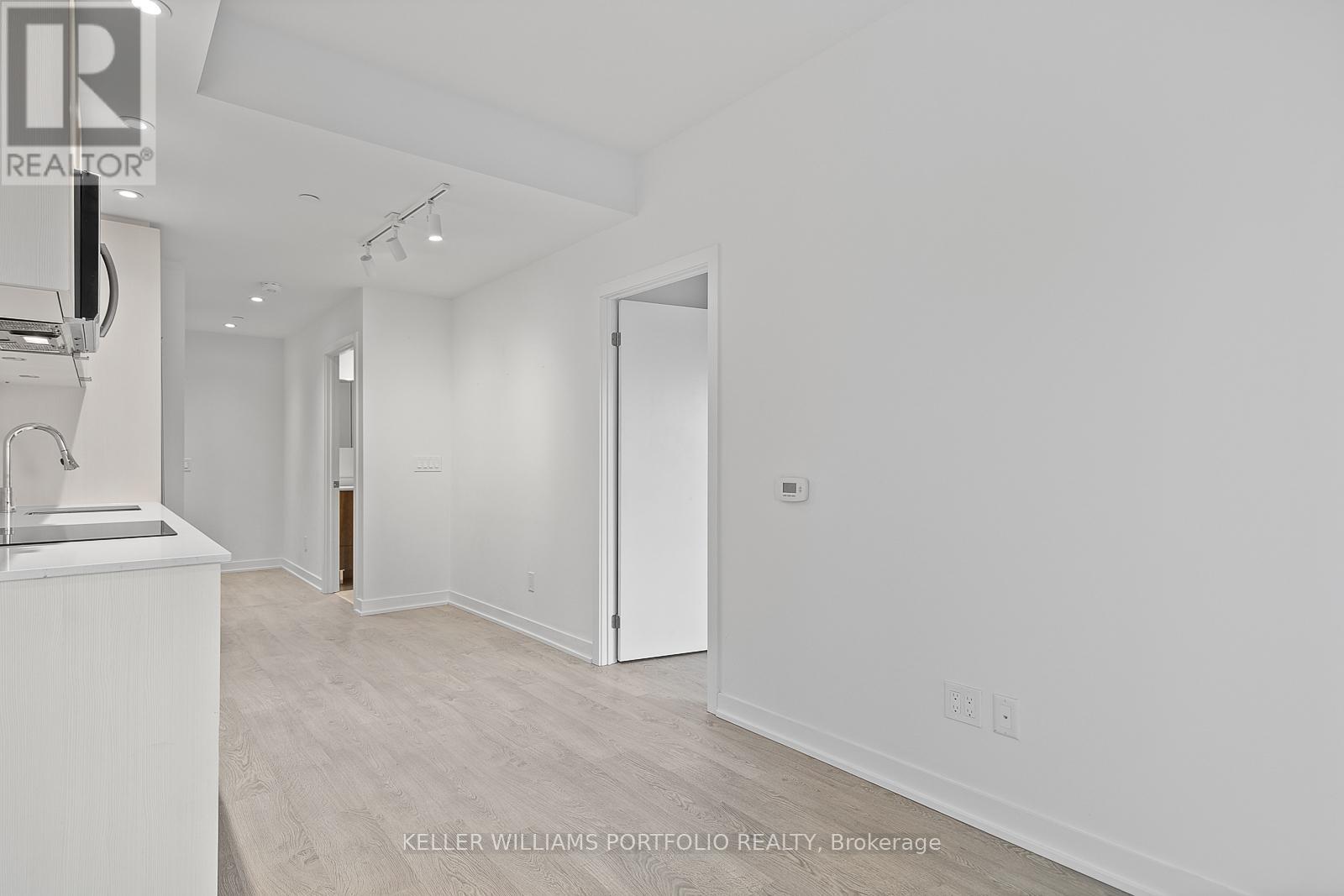 2103 - 1928 Lake Shore Boulevard W, Toronto, Ontario  M6S 0B1 - Photo 14 - W12565936