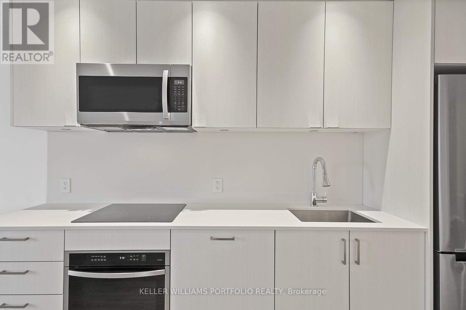 2103 - 1928 Lake Shore Boulevard W, Toronto, Ontario  M6S 0B1 - Photo 6 - W12565936