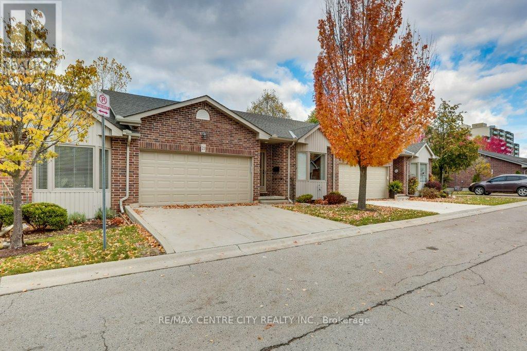 21 - 95 Capulet Lane, London North, Ontario  N6H 5V6 - Photo 2 - X12566004