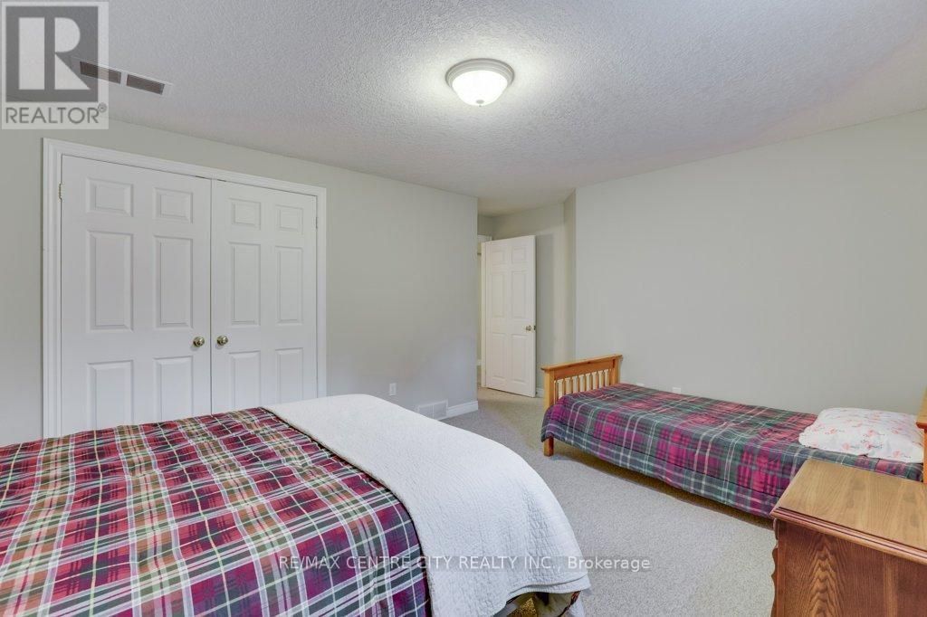 21 - 95 Capulet Lane, London North, Ontario  N6H 5V6 - Photo 32 - X12566004