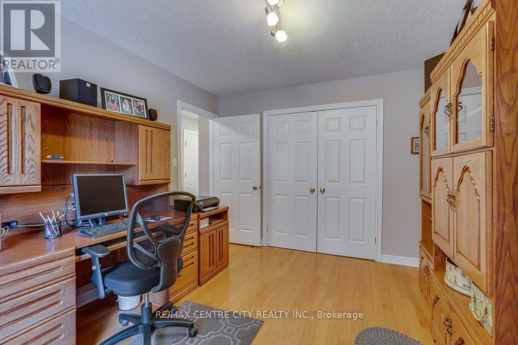 21 - 95 Capulet Lane, London North, Ontario  N6H 5V6 - Photo 9 - X12566004